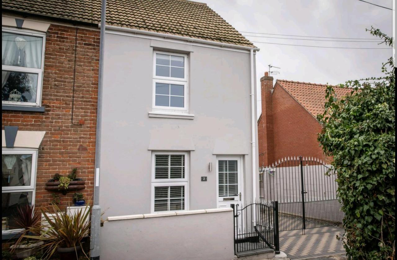 Caister Cottage, Beach 1 Minute Walk Away Bagian luar foto